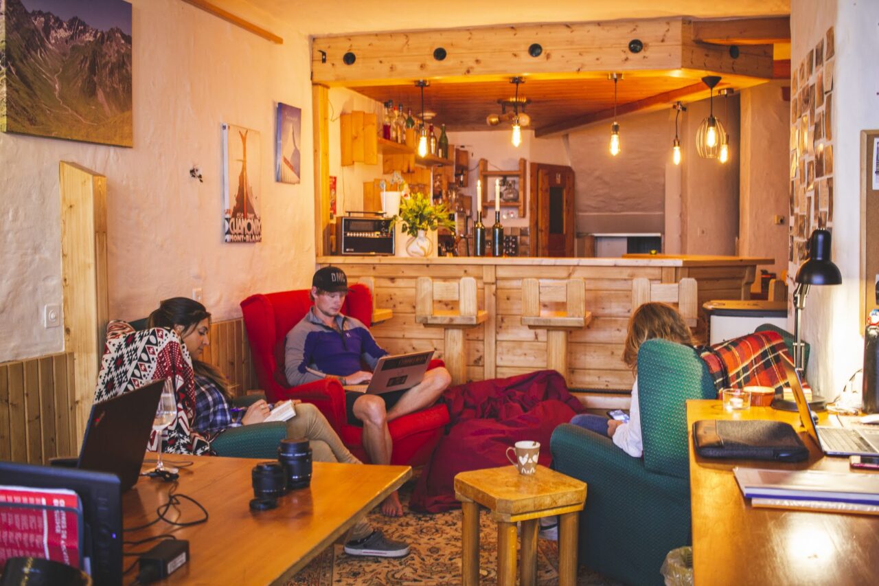 Digital Nomad Accommodation: How to Find the Best Housing Abroad
